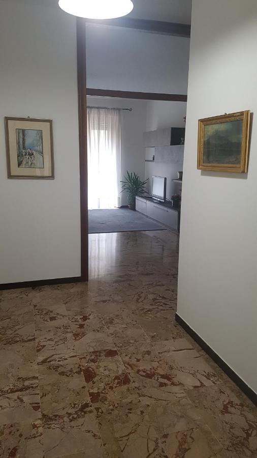 Casa Del Tennis Ivrea Bagian luar foto