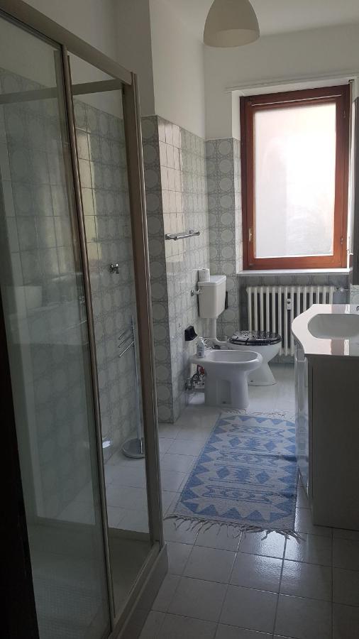 Casa Del Tennis Ivrea Bagian luar foto